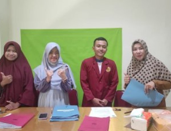 UJIAN SIDANG KARYA TULIS ILMIAH  PROGRAM STUDI D.III  KEPERAWATAN STIK MUHAMMADIYAH PONTIANAK